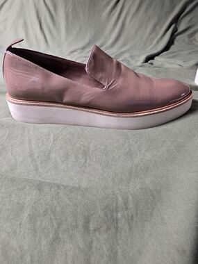 EUC- Vince Sanders Patent Leather Platform Slip-On Sneaker-Women Size 11.